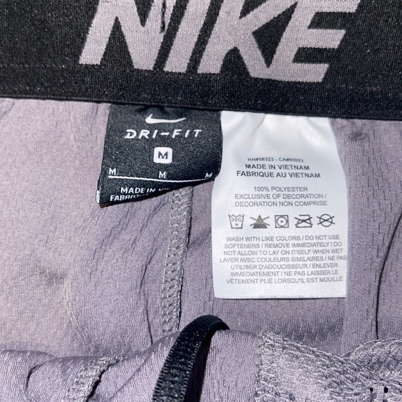 Mens nike short - Picture 3 of 3